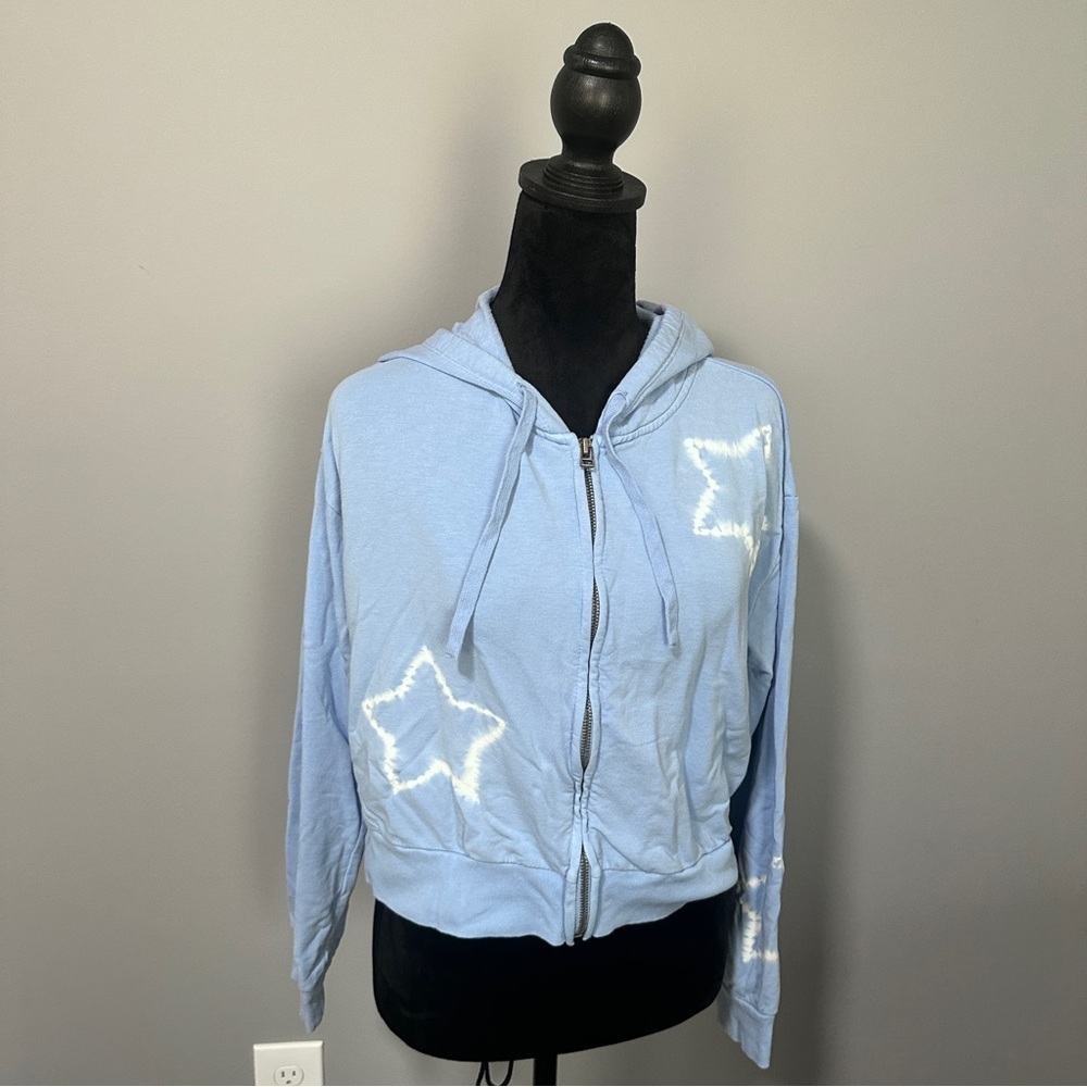 Sundown Cropped Blue Star Print Zip Up Hoodie